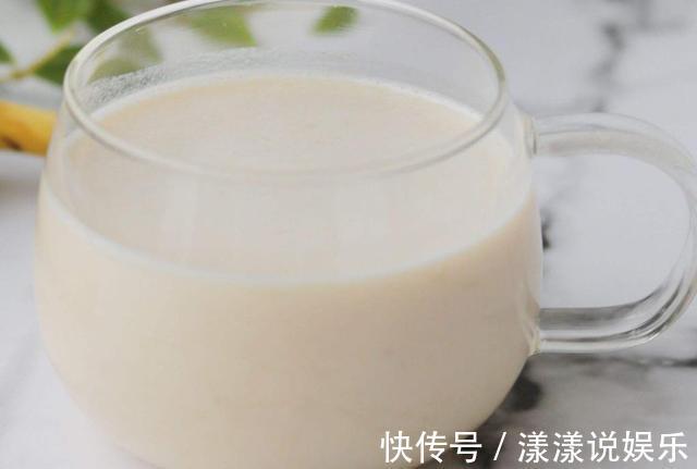 纯牛奶|张文宏建议多喝水，多食用这两种食物，就是最好的预防