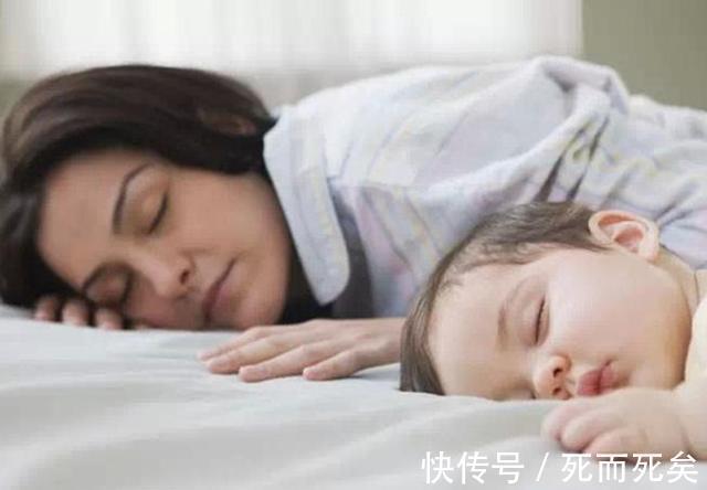 安全感|孩子刚满100天,宝妈无奈哭诉:早知道前3个月我就抱他睡了!