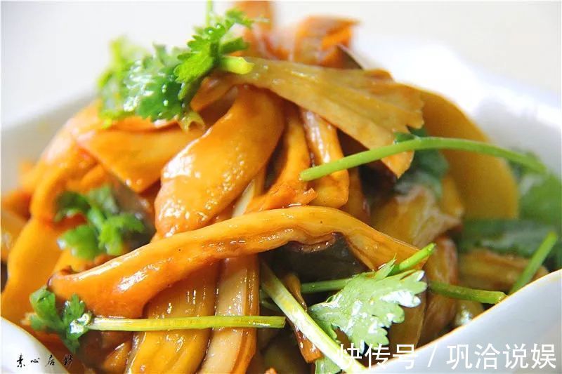 优选|美食优选虾仁丸子汤面、干拌肺片、水煮杏鲍菇、手撕杏鲍菇