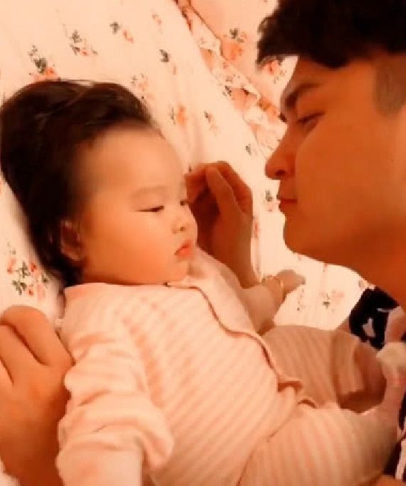 宠爱|“最深情奶爸”火了,满眼宠爱向宝宝索吻,却被女儿一脸嫌弃推开