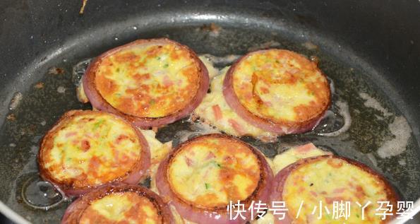 吃法|洋葱加鸡蛋煎成饼,能当早餐能当小吃,解锁新吃法,小朋友也喜欢