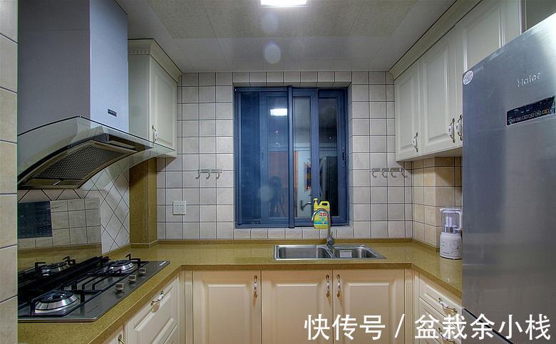 客餐厅|朋友新家太温馨了,碎花沙发很舒服,以后家里也这么装修!