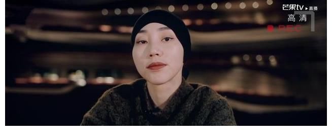 謝欣經(jīng)歷豐富，《舞蹈風(fēng)暴2》總冠軍，《街舞4》助演嘉賓