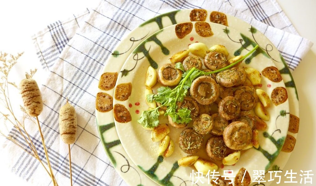蒜瓣|夏天和烧烤更配,自制烤口蘑,好吃又美味