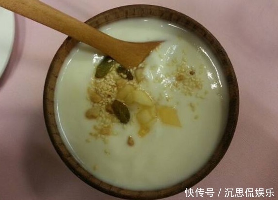 添加剂|有4种健康“零食”常让小孩吃,不仅能促进大脑发育,还有利长高