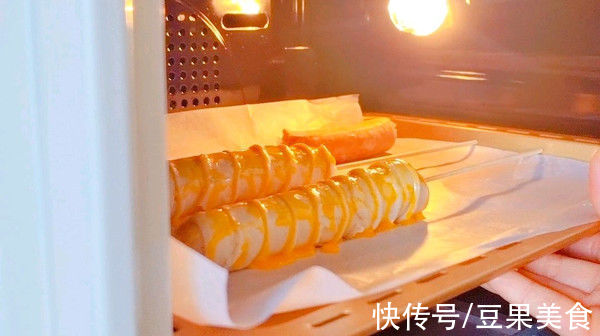 有一种乡愁叫火腿蛋卷酥