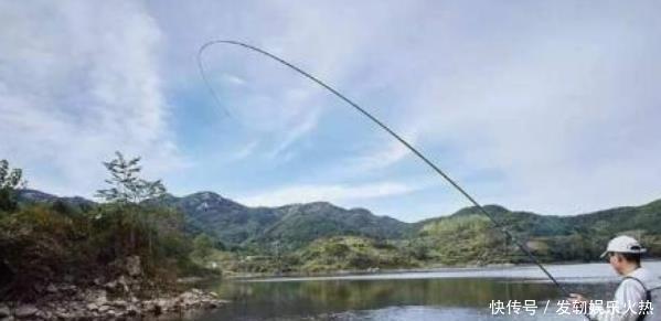 自从有了这鲫鱼钓技钓法以及鱼饵小药秘诀,天气再冷也能狂拉不断