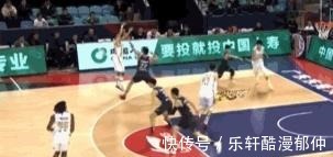 杜锋|急了广东队半场被打崩,杜锋骂裁判,曾繁日垫脚孙铭徽