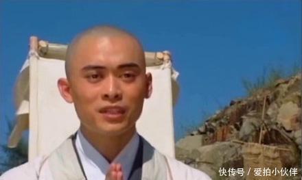 天龙八部有一隐藏高手,武功远胜巅峰虚竹,连扫地僧也比不上他!