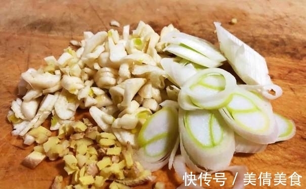 这菜一斤4元,却是南方人的最爱,孕妇要常吃,叶酸含量超高