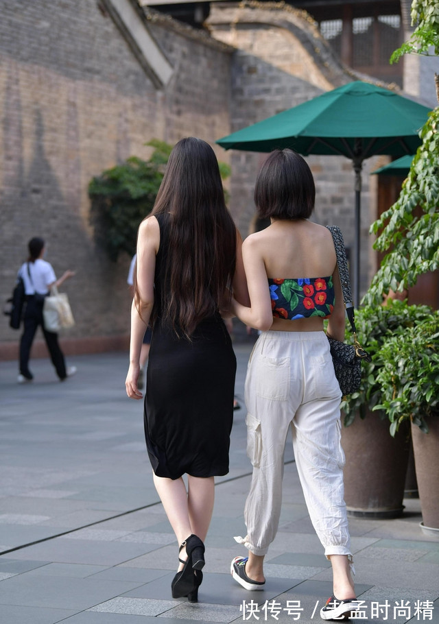 搭配","m":"f623c37843d08b8e3c6d1a664fee97209436b39a","nlabel":"stat_2504894147:zm.news.so.com:5aSx5qKm5bCR5aWz,pageType_zmt:purephv,glevel_2","ntag":"tfashion;sfashion_时尚;kfashion_1:搭配;kfashion_1:白丝;cfashion_P:时尚:玫