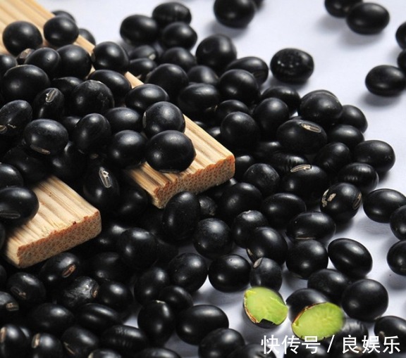 骨质疏松|黑豆对人体的益处,食用黑豆的好处,早看早知道
