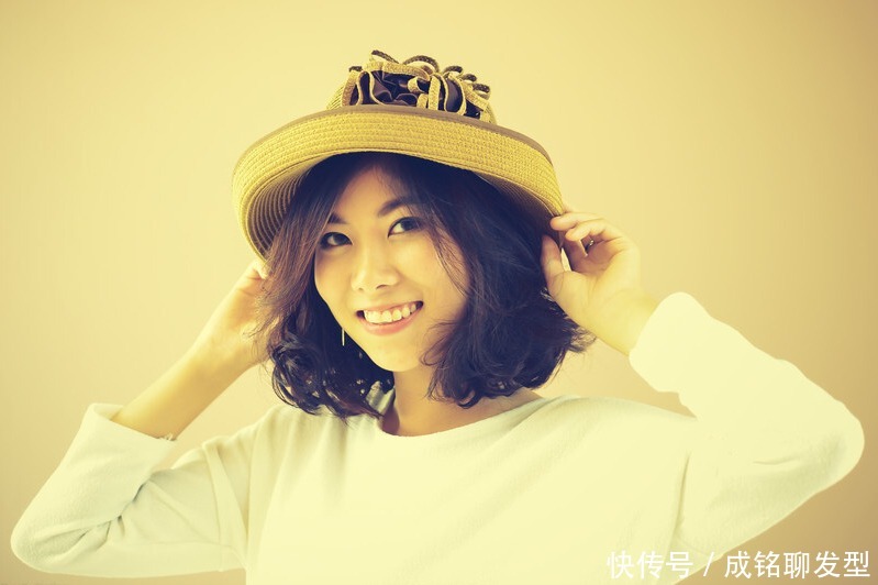 发型|剪短发“翻车”了!如何让头发长得快一些?三种方法让你秒换发型