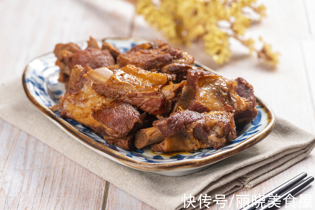 小米辣|4道凉菜,10道热菜,2碗汤,一桌丰盛的中秋晚宴,简单好吃没难度