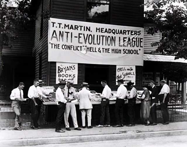 信息|杠精的脑子到底怎么想的？别把自己关在信息茧房！