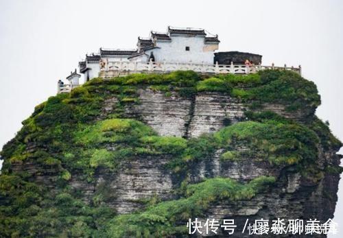 梵天净土|中国最危险的寺庙，悬空近2500米一桥连接两山顶，建造过程成谜