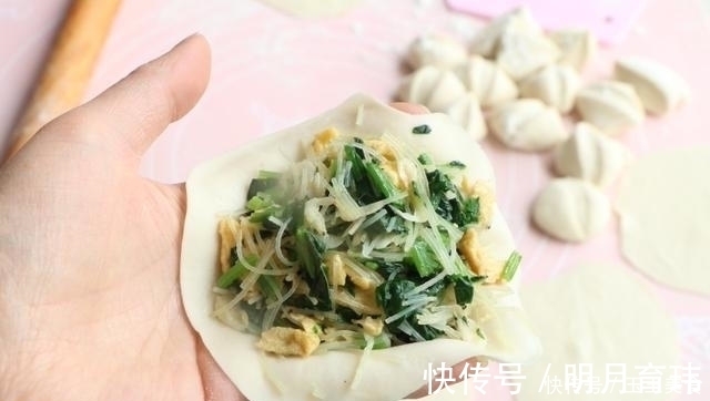 发面|包子别再发面了，教你新吃法，皮薄馅儿大，比发面的好吃10倍！