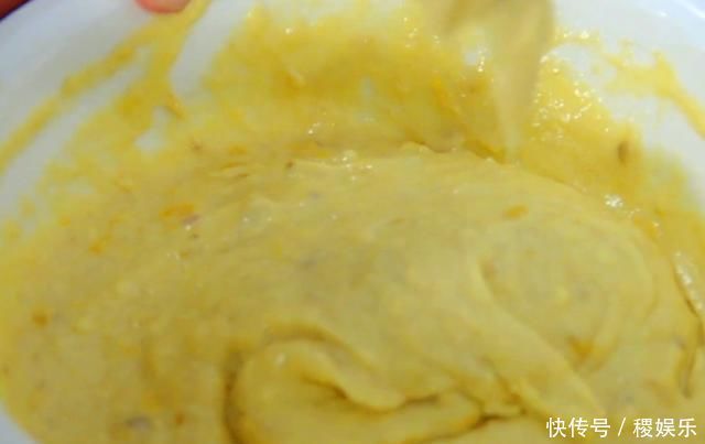 香蕉不要直接吃，淋入2个鸡蛋，比大鱼大肉还香，出锅女儿吃美了