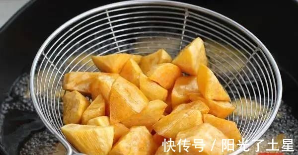 开胃|红薯这样做太惊艳了,香甜软糯又开胃,出锅盘子都被舔干净!