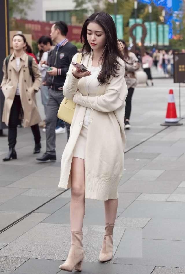 世间|街拍:世间还有这么好看的女子!