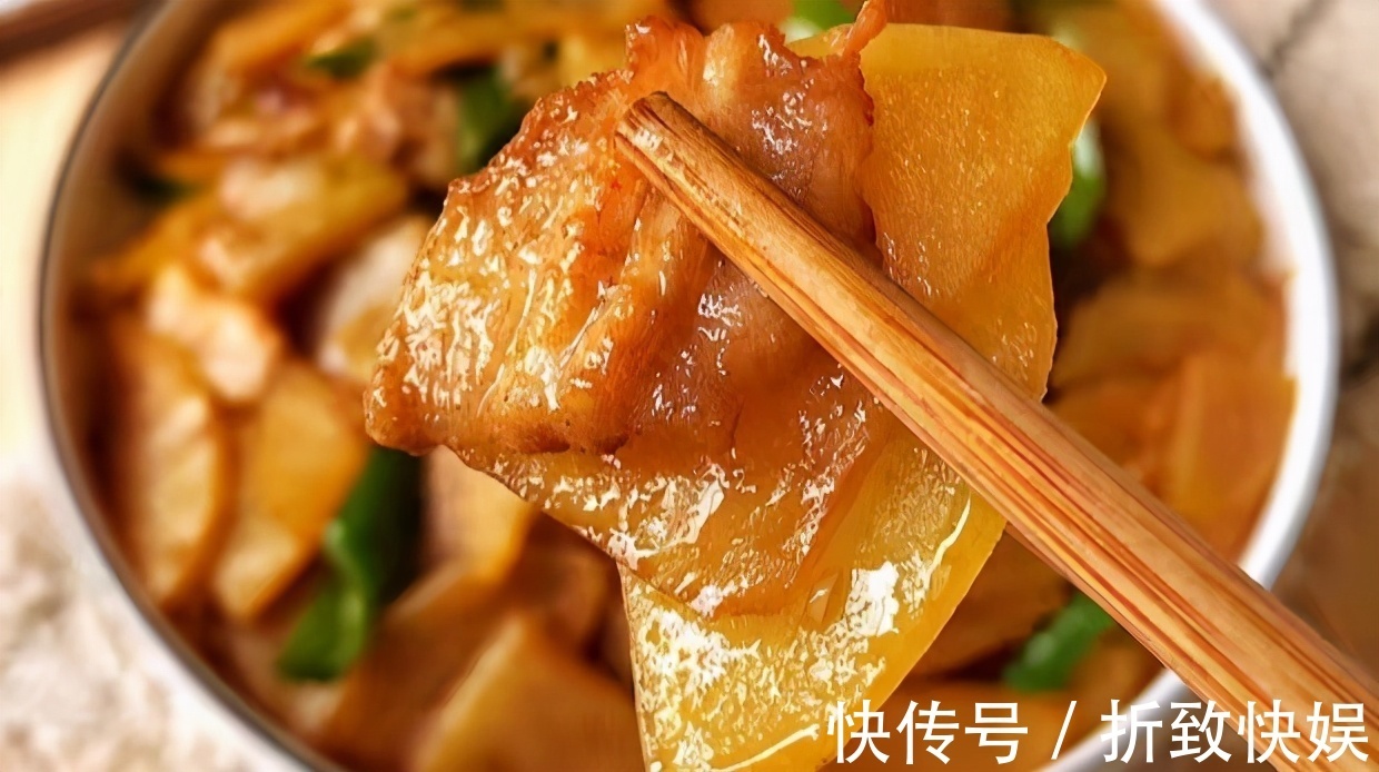 简单又好吃的红烧土豆片,我们家孩子的最爱,超级下饭,吃不够!