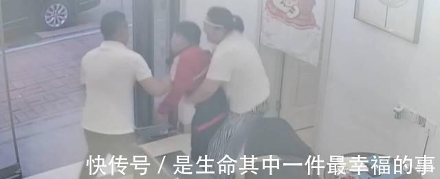 写作业|“去医院就晚了!”11岁儿子被卡喉,宝妈2个“果断”救孩子一命