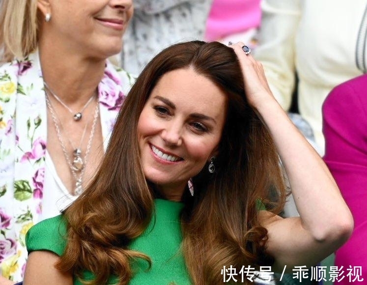 发型|凯特穿仙女裙携夫观温网，不愧为蓝血贵族，皇家发型搭配蓝钻超美