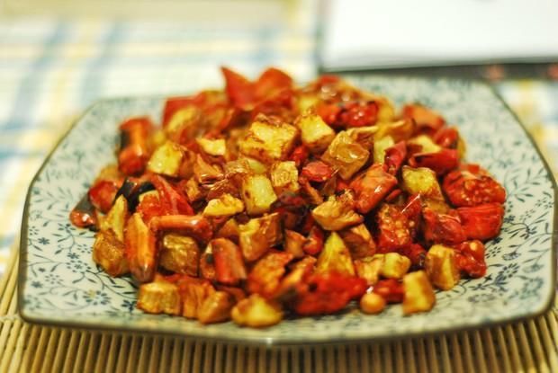 经典口味家常菜系分享，鲜香冲击味蕾，好吃的停不下来