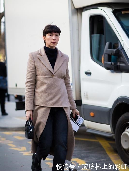 百搭 别再穿“小白鞋”了,太土!今年都在穿“布洛克鞋”,时尚百搭!