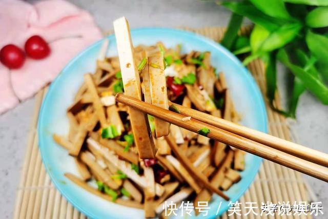 低脂|夏天吃豆干不如吃它,切丝加料一拌,清爽开胃,低脂又健康,好吃