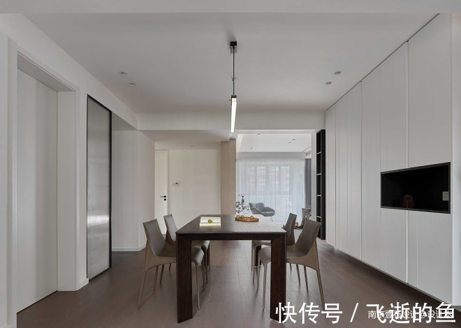 空间|129㎡现代简约风，空间互换优化采光