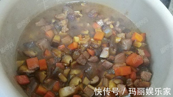 腌制腊肉时,只放盐就错了!多放一点它,腊肉不长霉,放一年不坏