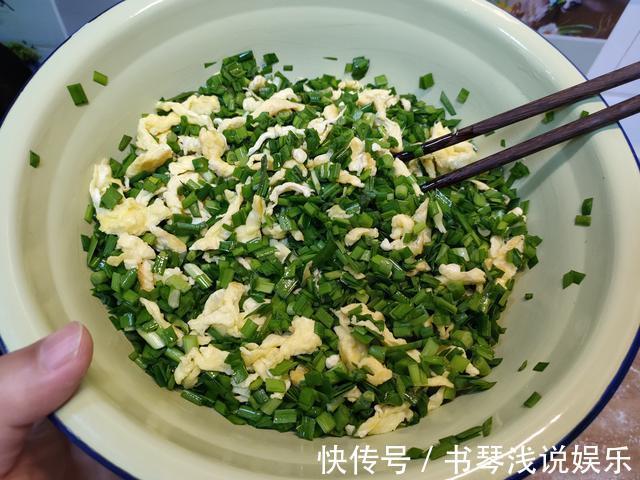 韭菜馅|做韭菜馅饺子,调料别乱放,只加“两味料”,馅料鲜香特好吃