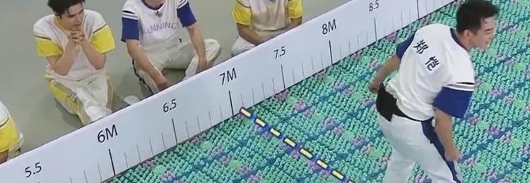 跑男成员为宣传郑恺新电影,玩游戏故意放水,宋雨琦的做法太耿直