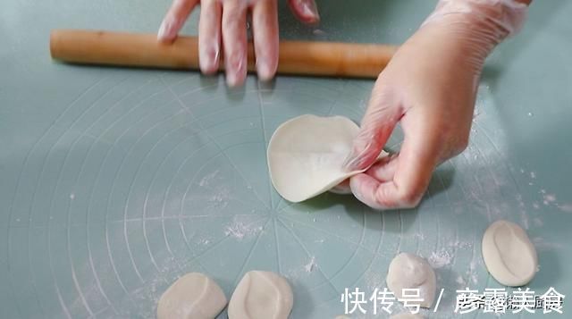 包子|遇到此馅儿别手软,咬一口,流出满满的汤汁,学会可以开包子店了