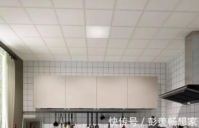 铝扣|吊顶是用铝扣板还是石膏板好这种材质易褪色还有毒!幸好选对了