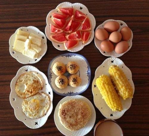 早上起床|若想提高肾脏功能，男性起床后不妨坚持做这4件事，肾也会感激你