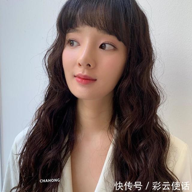 看越|女人想要的发型无非这18款,减龄时尚显气质,越看越入迷