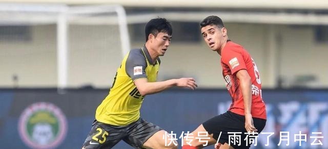 中超八冠王|不容易!广州恒大核心偶遇球迷泪流不止,本赛季他进步很明显
