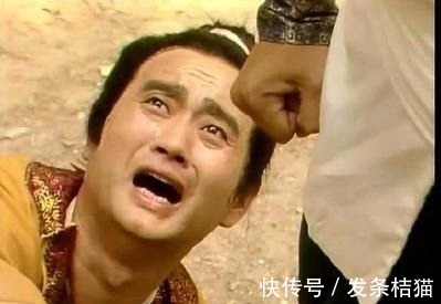 贾母&薛蟠被打,宝钗为何极力劝阻薛姨妈?背后这三个原因是关键!