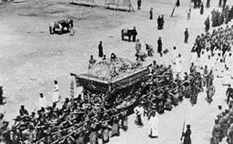 皇帝|镜头下光绪帝葬礼全过程原来这位皇帝是这么惨死的，令人痛惜！