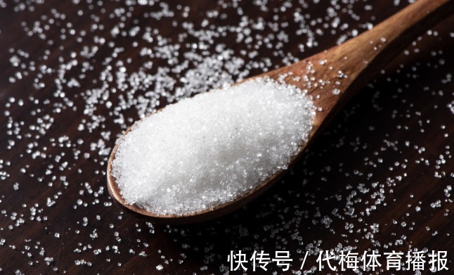 糖浆|“冰糖”和“白糖”有啥区别？成分差别太大，别再乱买了