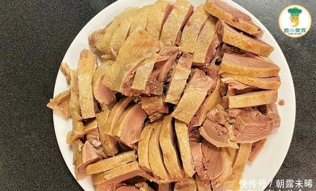 步骤|鸭肉这做法香极了!比焖清爽,比炒咸香,皮白肉咸骨酥香,特解馋