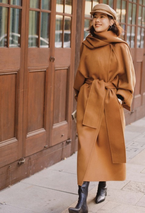 小蛮腰 穿大衣不要只会敞开穿了,搭配腰带保暖显瘦又高级,谁穿都好看