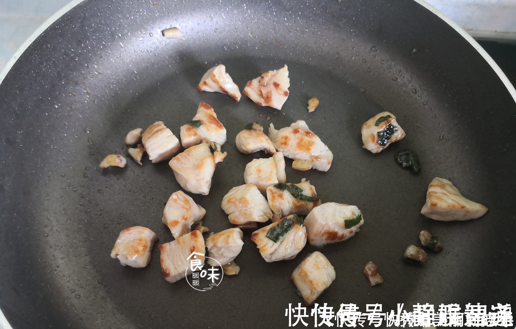 西兰花|晚餐这样吃,坚持1个月,大肚腩变小蛮腰,穿啥都好看