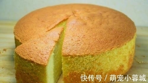 用电饭锅做蛋糕火了！不用分蛋不用发酵，分分钟搞定，比买的好吃