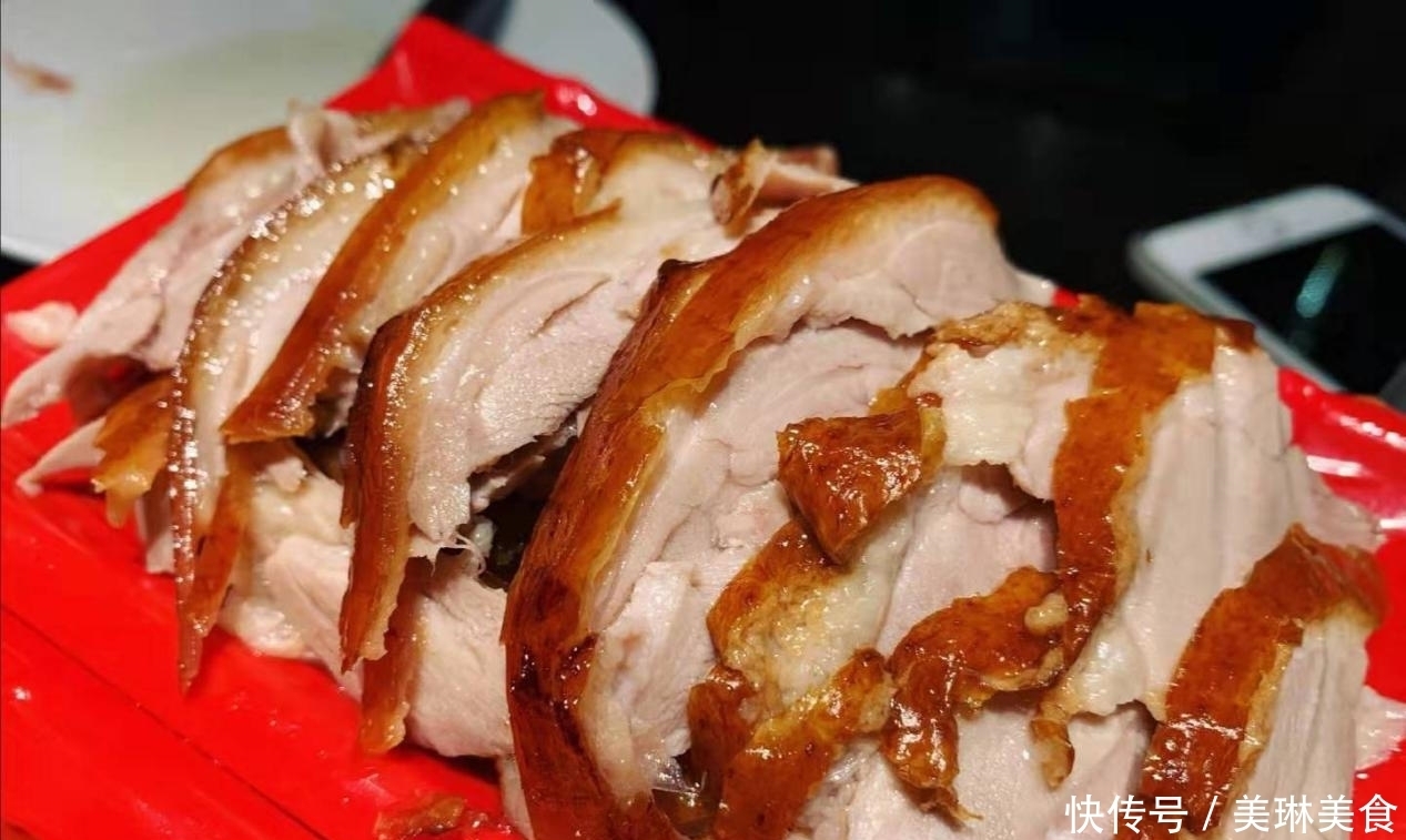 吃火锅|在老外眼中的“饺子国”,吃遍需要一两年?网友:我要吃火锅