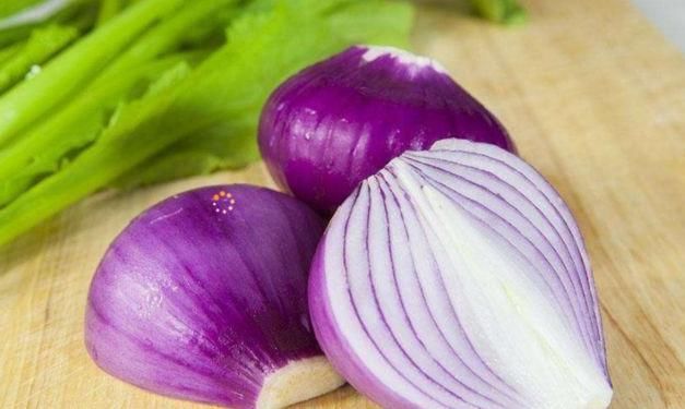 愛吃洋蔥的人,身體不會差,但是吃完洋蔥一小時后,切忌碰此物