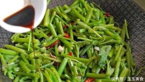 五月不吃肉也有多食此菜，3块钱一斤，排出毒素，双眼也明亮了