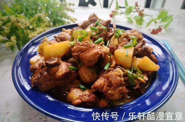鸡腿|入秋后,家人就爱吃这肉,比猪牛羊蛋白高,简单焖一锅,真解馋!
